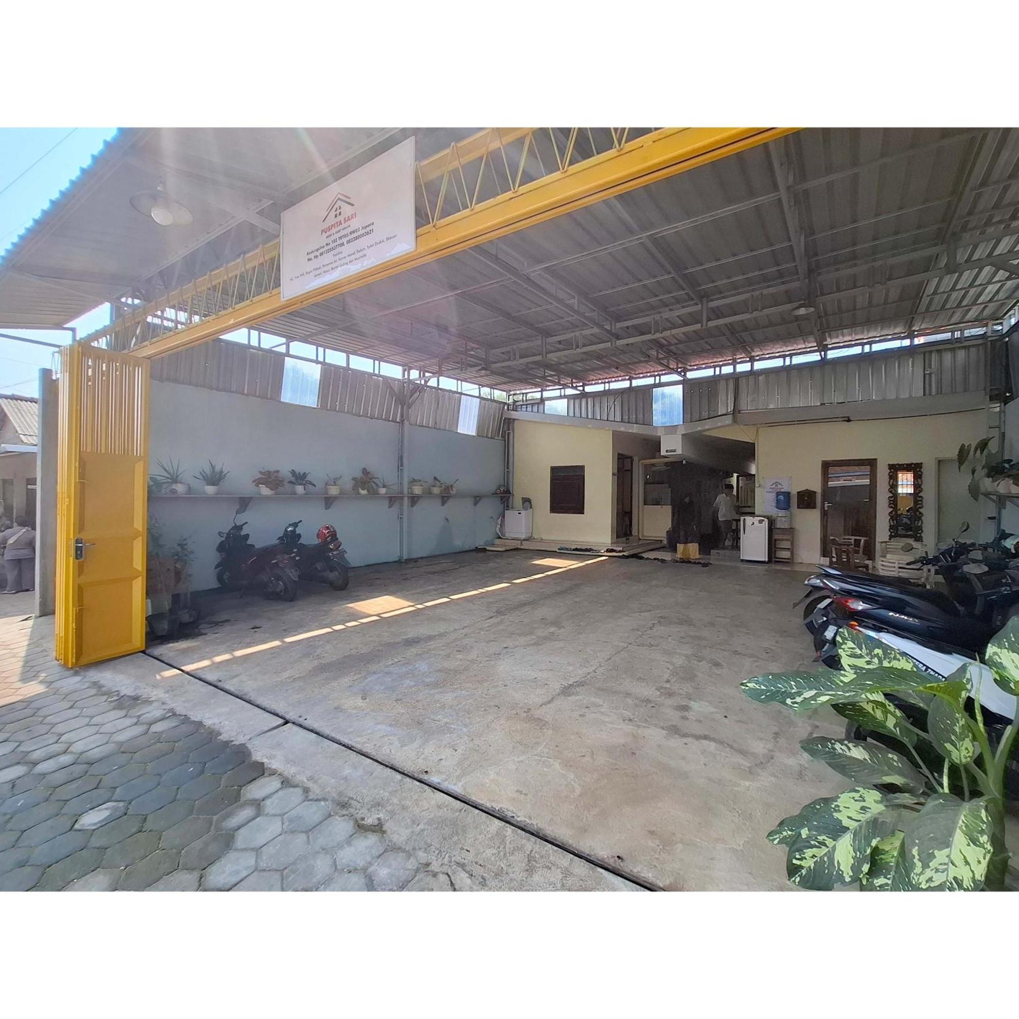 Reddoorz Near Alun Alun Jepara Kesembu Exterior photo